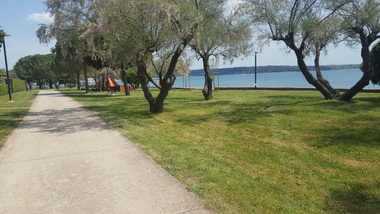 Apartman Luka Novigrad  Екстер'єр фото